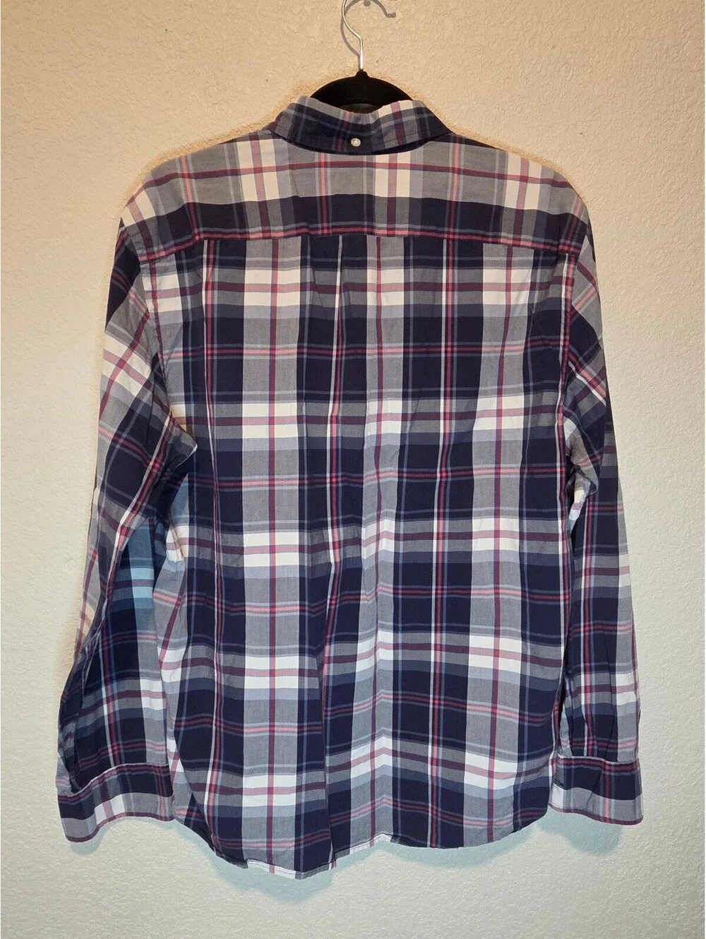 J.Crew Men's Blue and White Plaid Button-Down Shirt Size M